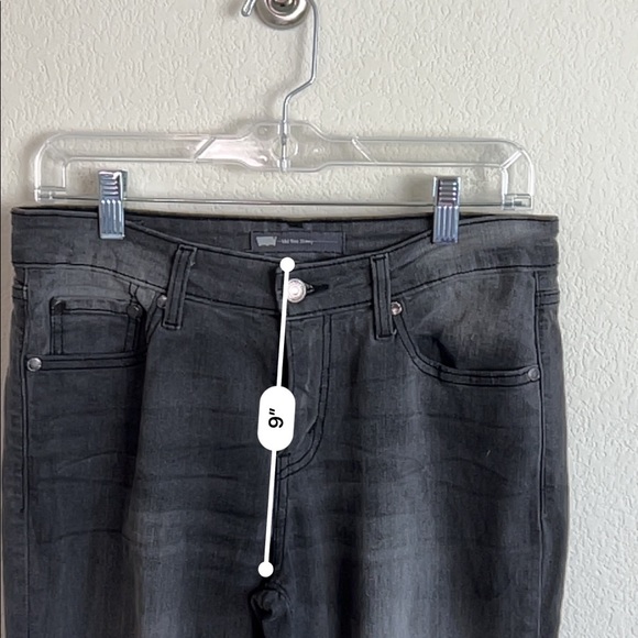 Levi’s Grey Distressed Acid Wash Skinny Jeans - Picture 12 of 13